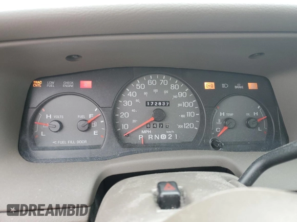 2000 Mercury Grand Marquis LS с VIN 2MEFM75W8YX672775, выставлен на аукционе Copart как лот 59609885 с пробегом 172 837 миль миль и Списание • Salvage title. История ставок и продаж доступна на DreamBid. Изображение 9.