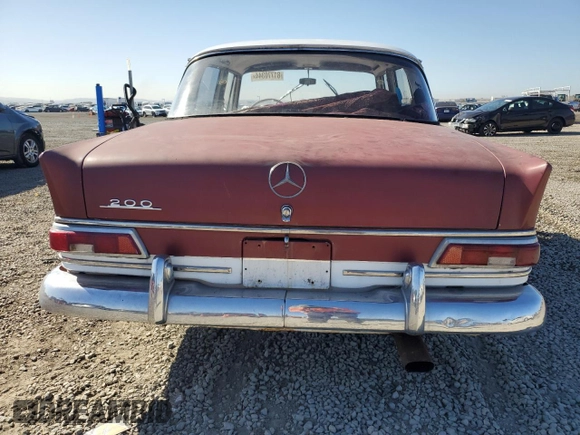 1966 Mercedes-Benz E with VIN 110C1012157487, listed as a Copart auction lot 81770344 with 68,662 mi miles and Salvage Title. Bid and sale history available at DreamBid. Image 6.