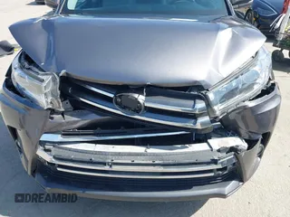 2017 Toyota Highlander Limited with VIN 5TDDZRFHXHS360717, listed as a IAAI auction lot 42571156 with 104,876 mi miles and . Bid and sale history available at DreamBid. Image 6.