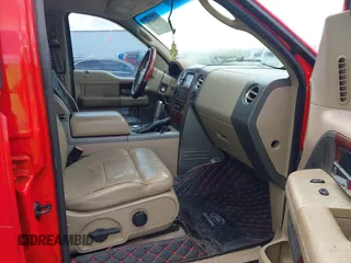 2005 Ford F-150 XLT с VIN 1FTPW12595KD34244, выставлен на аукционе IAAI как лот 41950731 с пробегом 245 535 миль миль и . История ставок и продаж доступна на DreamBid. Изображение 5.
