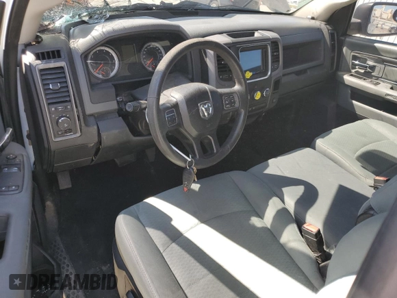 2016 Ram 1500 Express z VIN 3C6JR6AG7GG278061, wystawiony jako Copart lot #49131305 z przebiegiem Nie podano mil oraz Szkoda całkowita • Salvage title. Historia ofert i sprzedaży dostępna na DreamBid. Obrazek 8.