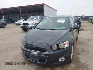 2014 Chevrolet Sonic LT with VIN 1G1JC6SH5E4153094, listed as a IAAI auction lot 41506576 with 118,833 mi miles. Bid and sale history available at carsss.com. Image 17.