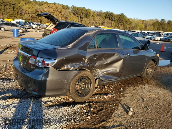 2013 Toyota Corolla L with VIN 2T1BU4EE7DC946634, listed as a Copart auction lot 50228835 with 172,453 mi miles and Clean Title. Bid and sale history available at carsss.com. Image 3.