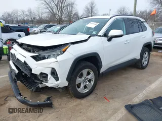 2020 Toyota RAV4 XLE with VIN 2T3P1RFV0LC075978, listed as a IAAI auction lot 41609384 with 72,983 mi miles. Bid and sale history available at carsss.com. Image 17.