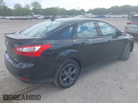 2013 Ford Focus SE z VIN 1FADP3F2XDL354156, wystawiony jako IAAI lot #42231744 z przebiegiem 123 518 mil mil oraz . Historia ofert i sprzedaży dostępna na DreamBid. Obrazek 4.