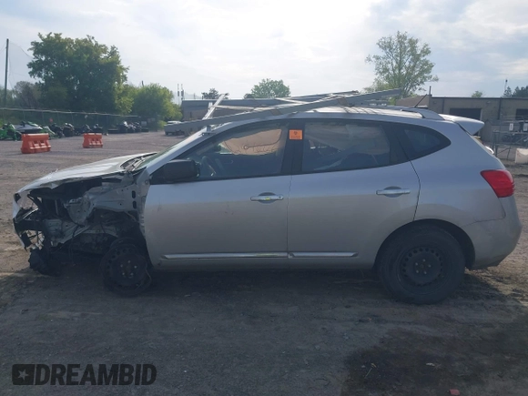 2015 Nissan Rogue S z VIN JN8AS5MVXFW254634, wystawiony jako IAAI lot #42241606 z przebiegiem 116 063 mil mil oraz . Historia ofert i sprzedaży dostępna na DreamBid. Obrazek 14.