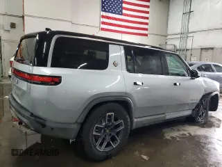 2024 Rivian R1S Adventure with VIN 7PDSGBBA5RN032652, listed as a Copart auction lot 87921275 with 8,431 mi miles and Salvage Title. Bid and sale history available at carsss.com. Image 3.