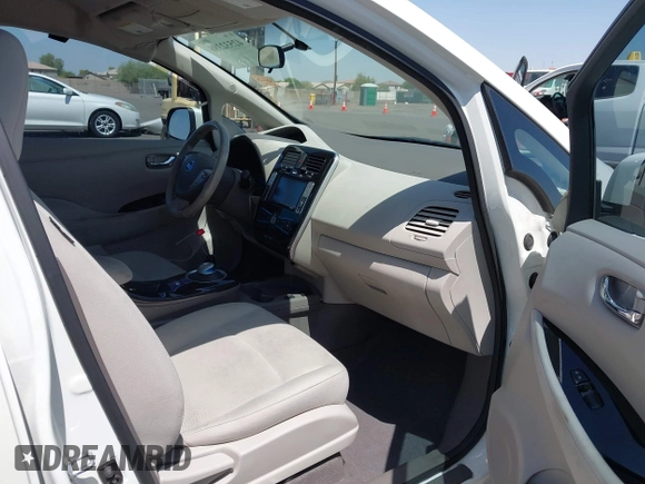 2017 Nissan LEAF SV with VIN 1N4BZ0CP1HC304381, listed as a IAAI auction lot 42532396 with 117,931 mi miles and . Bid and sale history available at DreamBid. Image 5.