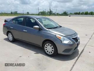2016 Nissan Versa S z VIN 3N1CN7AP2GL884476, wystawiony jako IAAI lot #42524588 z przebiegiem 126 311 mil mil oraz . Historia ofert i sprzedaży dostępna na DreamBid. Obrazek 1.