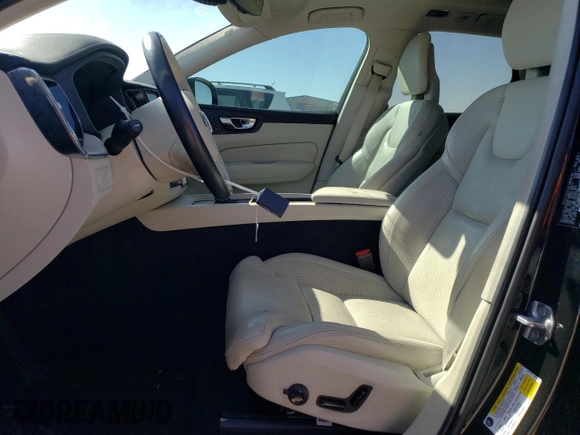 2018 Volvo XC60 Inscription with VIN LYVA22RL9JB082998, listed as a Copart auction lot 74471124 with 73,606 mi miles and Salvage Title. Bid and sale history available at DreamBid. Image 7.