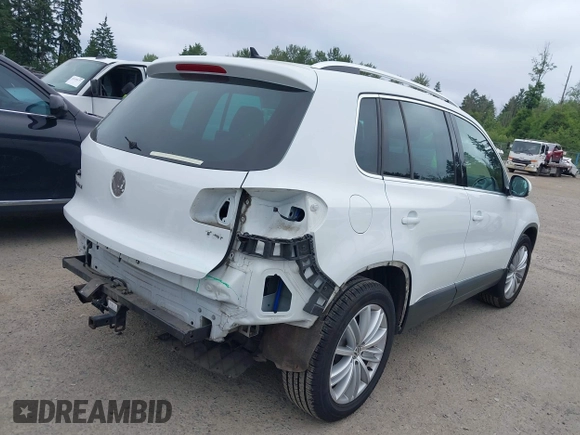 2016 Volkswagen Tiguan SE z VIN WVGBV7AX4GW508103, wystawiony jako IAAI lot #42473754 z przebiegiem 104 978 mil mil oraz . Historia ofert i sprzedaży dostępna na DreamBid. Obrazek 4.