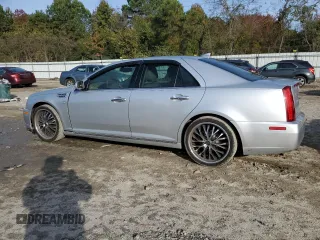 2011 Cadillac STS RWD z VIN 1G6DW6ED9B0133084, wystawiony jako Copart lot #80912574 z przebiegiem 138 720 mil mil oraz Czysty tytuł • Clean title. Historia ofert i sprzedaży dostępna na DreamBid. Obrazek 2.