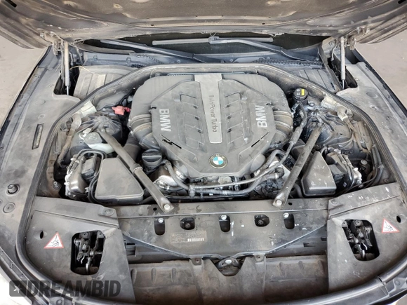 2014 BMW 7 Series ALPINA B7 z VIN WBAYE8C54ED136428, wystawiony jako Copart lot #61866855 z przebiegiem 126 118 mil mil oraz Szkoda całkowita • Salvage title. Historia ofert i sprzedaży dostępna na DreamBid. Obrazek 11.