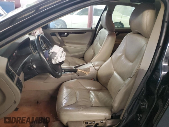 2004 Volvo S60 with VIN YV1RS61TX42377209, listed as a Copart auction lot 87611085 with 124,523 mi miles and Salvage Title. Bid and sale history available at carsss.com. Image 7.