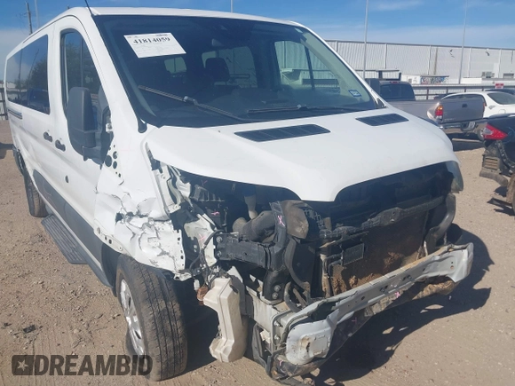 2016 Ford Transit XL z VIN 1FBZX2YM0GKB08269, wystawiony jako IAAI lot #41814059 z przebiegiem 70 556 mil mil oraz . Historia ofert i sprzedaży dostępna na DreamBid. Obrazek 6.