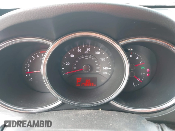 2012 Kia Sorento EX z VIN 5XYKU4A23CG302594, wystawiony jako IAAI lot #41644499 z przebiegiem 173 355 mil mil oraz . Historia ofert i sprzedaży dostępna na DreamBid. Obrazek 7.