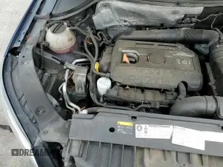 2017 Volkswagen Tiguan Wolfsburg Edition с VIN WVGRV7AX7HK003017, выставлен на аукционе Copart как лот 81061405 с пробегом 82 107 миль миль и Списание • Salvage title. История ставок и продаж доступна на DreamBid. Изображение 15.