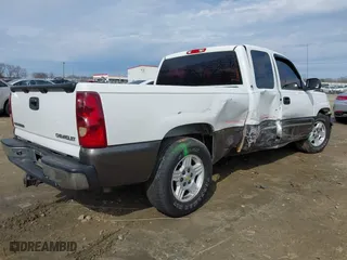 2003 Chevrolet Silverado 1500 LS with VIN 2GCEC19V331345047, listed as a IAAI auction lot 41464352 with 276,043 mi miles. Bid and sale history available at carsss.com. Image 18.