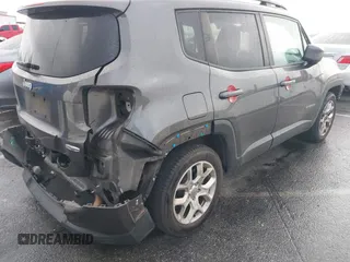 2017 Jeep Renegade Latitude with VIN ZACCJABB2HPG16741, listed as a IAAI auction lot 41746500 with 36,619 mi miles. Bid and sale history available at carsss.com. Image 4.