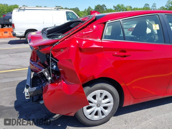 2022 Toyota Prius L Eco with VIN JTDKAMFU6N3158307, listed as a IAAI auction lot 42042768 with 17,882 mi miles and . Bid and sale history available at DreamBid. Image 18.