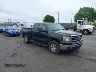 2012 GMC Sierra 1500 SLE z VIN 1GTR2VE78CZ279721, wystawiony jako IAAI lot #42311145 z przebiegiem 203 381 mil mil oraz . Historia ofert i sprzedaży dostępna na DreamBid. Obrazek 1.
