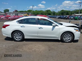 2017 Nissan Altima SR with VIN 1N4AL3AP0HC137206, listed as a IAAI auction lot 42399716 with 54,708 mi miles and . Bid and sale history available at DreamBid. Image 12.