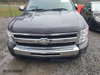 2010 Chevrolet Silverado 1500 LT with VIN 3GCRCSE00AG209285, listed as a IAAI auction lot 41772604 with 1 mi miles. Bid and sale history available at carsss.com. Image 6.