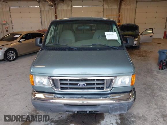 2006 Ford Econoline Passenger XL z VIN 1FMRE11L96DA99048, wystawiony jako IAAI lot #42673491 z przebiegiem 120 776 mil mil oraz . Historia ofert i sprzedaży dostępna na DreamBid. Obrazek 6.