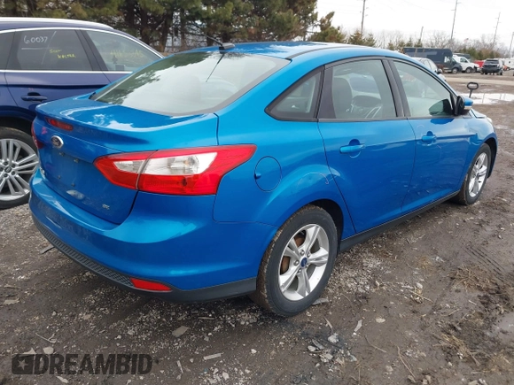 2013 Ford Focus SE with VIN 1FADP3F22DL305081, listed as a IAAI auction lot 41749888 with 117,480 mi miles. Bid and sale history available at carsss.com. Image 4.