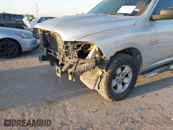 2017 Ram 1500 SLT z VIN 1C6RR6GG3HS730155, wystawiony jako IAAI lot #41929530 z przebiegiem 180 690 mil mil oraz . Historia ofert i sprzedaży dostępna na DreamBid. Obrazek 18.