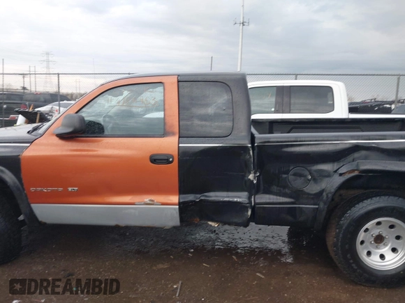 2002 Dodge Dakota z VIN 1B7GG32X22S634407, wystawiony jako IAAI lot #41891953 z przebiegiem 222 595 mil mil oraz . Historia ofert i sprzedaży dostępna na DreamBid. Obrazek 14.