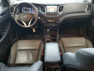 2017 Hyundai Tucson Sport z VIN KM8J33A25HU361804, wystawiony jako Copart lot #56558015 z przebiegiem 53 816 mil mil oraz Szkody całkowita. Historia ofert i sprzedaży dostępna na DreamBid. Obrazek 8.