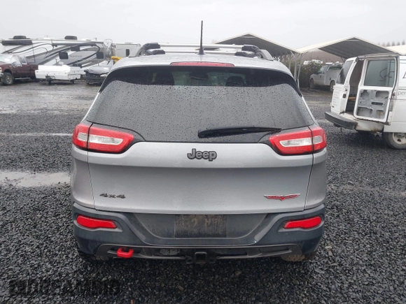 2014 Jeep Cherokee Trailhawk with VIN 1C4PJMBB3EW222747, listed as a IAAI auction lot 41622880 with 183,349 mi miles. Bid and sale history available at carsss.com. Image 16.