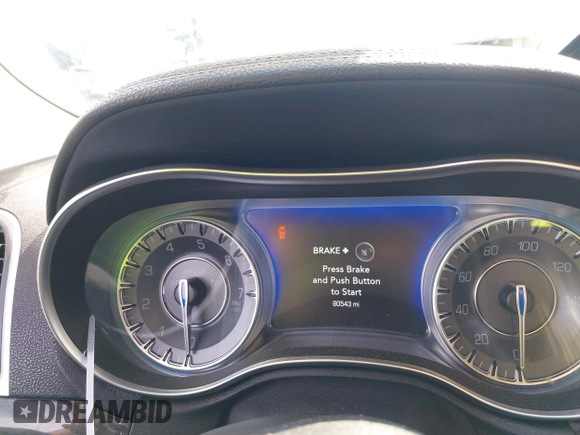 2019 Chrysler 300 Limited z VIN 2C3CCAEG9KH594736, wystawiony jako IAAI lot #41481173 z przebiegiem 80 543 mil mil oraz . Historia ofert i sprzedaży dostępna na DreamBid. Obrazek 7.