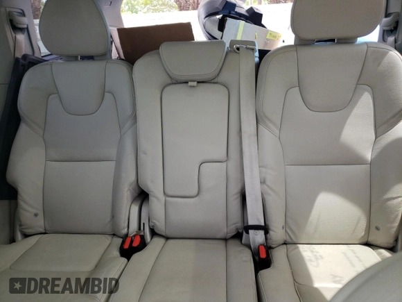 2018 Volvo XC90 Momentum с VIN YV4A22PK8J1345030, выставлен на аукционе Copart как лот 58049965 с пробегом 80 877 миль миль и Списание • Salvage title. История ставок и продаж доступна на DreamBid. Изображение 10.
