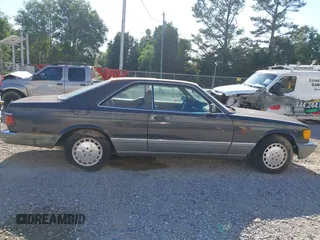 1986 Mercedes-Benz 560 z VIN WDBCA45D7GA200289, wystawiony jako IAAI lot #42313986 z przebiegiem 203 457 mil mil oraz . Historia ofert i sprzedaży dostępna na DreamBid. Obrazek 13.
