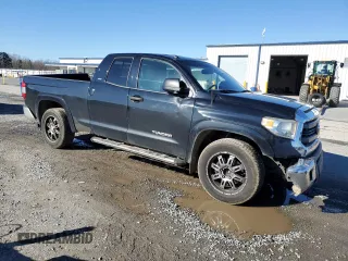 2015 Toyota Tundra SR z VIN 5TFRM5F18FX083511, wystawiony jako Copart lot #46325655 z przebiegiem 82 982 mil mil oraz Szkoda całkowita • Salvage title. Historia ofert i sprzedaży dostępna na DreamBid. Obrazek 4.