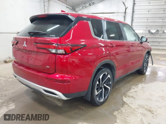 2023 Mitsubishi Outlander SE z VIN JA4J4UA86PZ048784, wystawiony jako IAAI lot #42133838 z przebiegiem 10 680 mil mil oraz . Historia ofert i sprzedaży dostępna na DreamBid. Obrazek 4.