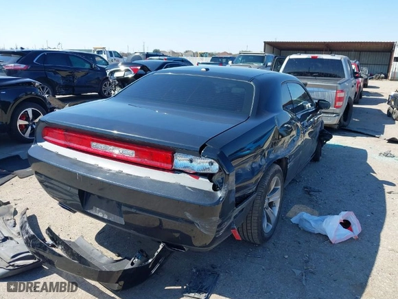2014 Dodge Challenger SXT with VIN 2C3CDYAGXEH257685, listed as a IAAI auction lot 41626974 with 87,594 mi miles. Bid and sale history available at carsss.com. Image 4.