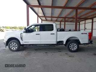 2024 Ford Super Duty F-250 SRW XL with VIN 1FT7W2BT1RED57848, listed as a IAAI auction lot 41544392 with 33,271 mi miles. Bid and sale history available at carsss.com. Image 14.