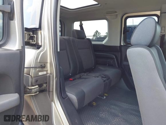 2003 Honda Element EX with VIN 5J6YH285X3L005128, listed as a IAAI auction lot 41929702 with 204,408 mi miles and . Bid and sale history available at DreamBid. Image 8.