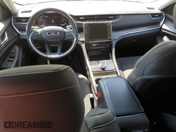 2023 Jeep Grand Cherokee Laredo z VIN 1C4RJKAG5P8821179, wystawiony jako Copart lot #54666005 z przebiegiem 13 225 mil mil oraz Szkoda całkowita • Salvage title. Historia ofert i sprzedaży dostępna na DreamBid. Obrazek 8.