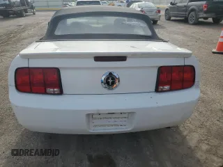 2008 Ford Mustang Deluxe с VIN 1ZVHT84NX85165449, выставлен на аукционе Copart как лот 54366435 с пробегом 163 859 миль миль и Списание • Salvage title. История ставок и продаж доступна на DreamBid. Изображение 6.