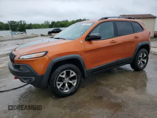2014 Jeep Cherokee Trailhawk z VIN 1C4PJMBS7EW216272, wystawiony jako Copart lot #58358915 z przebiegiem 132 695 mil mil oraz Nie do naprawy • Non repairable. Historia ofert i sprzedaży dostępna na DreamBid. Obrazek 1.