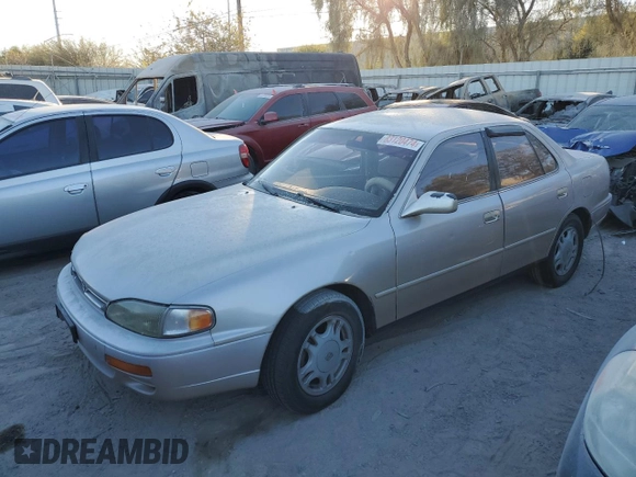 1995 Toyota Camry LE with VIN 4T1GK12E5SU76389, listed as a Copart auction lot 83120474 with 245,875 mi miles and Non Repairable. Bid and sale history available at carsss.com. Image 1.