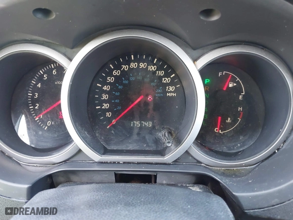 2007 Suzuki Grand Vitara with VIN JS3TE941774203347, listed as a IAAI auction lot 41717520 with 175,743 mi miles. Bid and sale history available at carsss.com. Image 7.