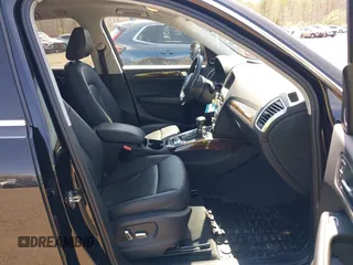 2016 Audi Q5 Premium Plus z VIN WA1D7AFP2GA016335, wystawiony jako IAAI lot #42056239 z przebiegiem 83 857 mil mil oraz . Historia ofert i sprzedaży dostępna na DreamBid. Obrazek 5.
