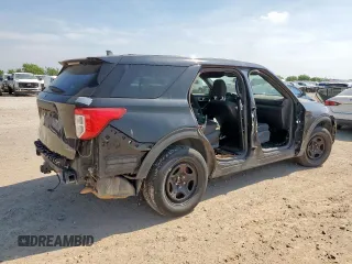 2021 Ford Police Interceptor Utility z VIN 1FM5K8AB8MGC33082, wystawiony jako Copart lot #56519955 z przebiegiem Nie podano mil oraz Szkoda całkowita • Salvage title. Historia ofert i sprzedaży dostępna na DreamBid. Obrazek 3.