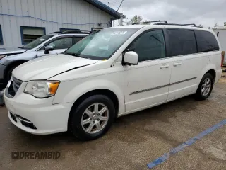 2012 Chrysler Town & Country Touring z VIN 2C4RC1BG3CR330482, wystawiony jako Copart lot #55106075 z przebiegiem 210 054 mil mil oraz Szkody całkowita. Historia ofert i sprzedaży dostępna na DreamBid. Obrazek 1.