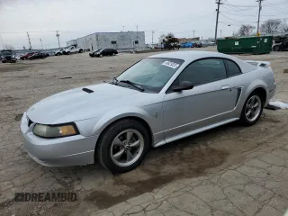2001 Ford Mustang Standard with VIN 1FAFP40481F167274, listed as a Copart auction lot 49623835 with 0 mi miles and Clean Title. Bid and sale history available at carsss.com. Image 1.